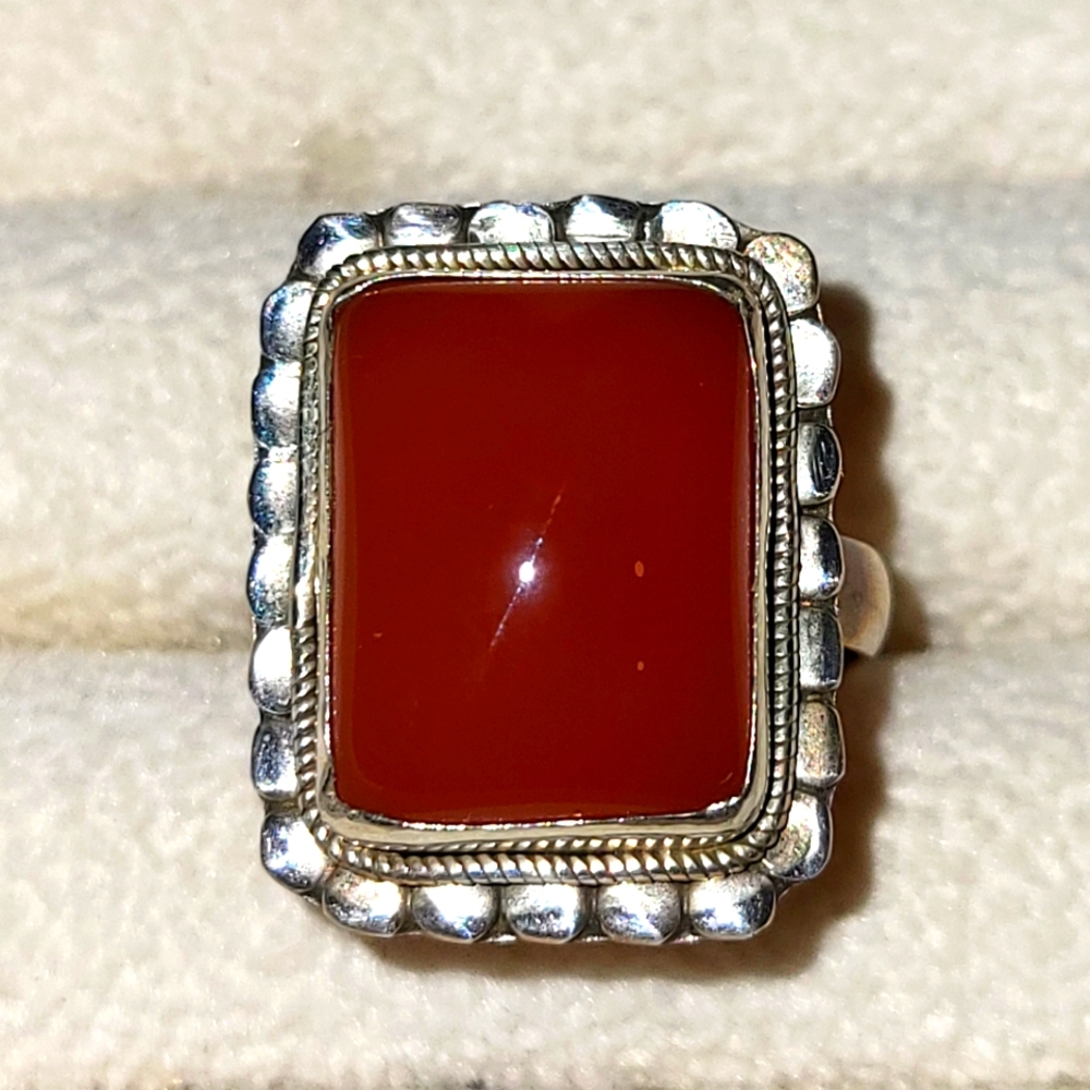 Gorgeous .925 Sterling Silver Honey Onyx Ring